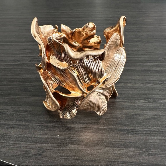 Zara Textured Floral Arm Cuff in Gold Tone - Picture 4 of 4